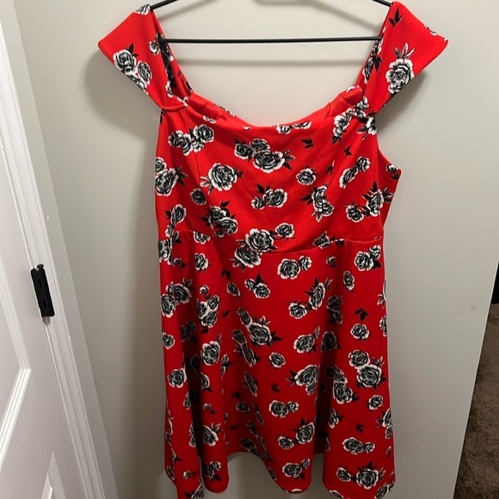 Torrid Size 2 Off the Shoulder Red/Black/White Dress Excellent Used Condition